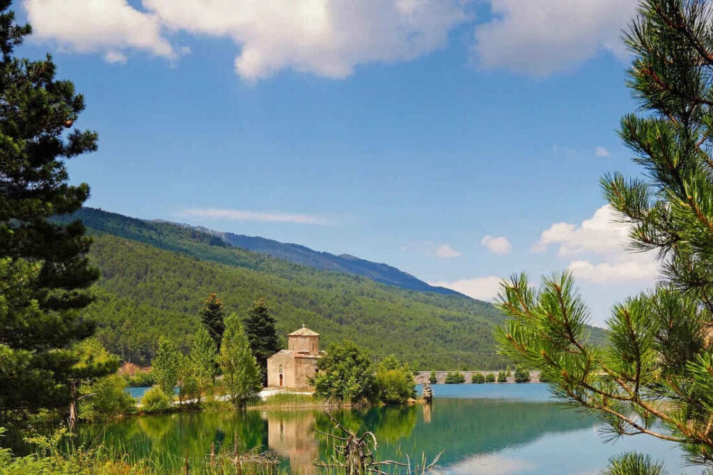 Lake Doxa - Walk in the Alps of Corinthia by George, our Gastronomic correspondent from “Taste Local Greece” - Gastronomy Tours limni doxa 8 orig 1 1 - Gastronomy Tours